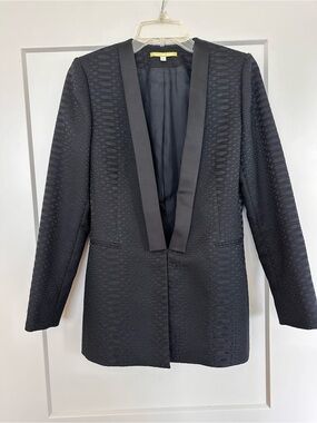 2 PC SET - Black Textured Open-Front Blazer Jacket & matching black short.